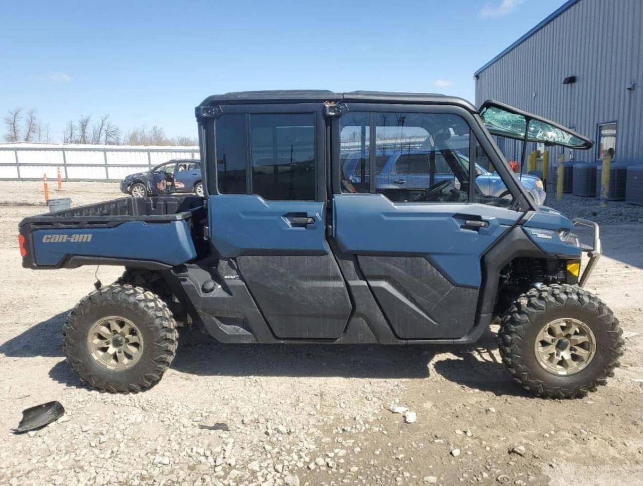 2025 Can-Am Defender MAX Limited Cab HD10 - Image 2
