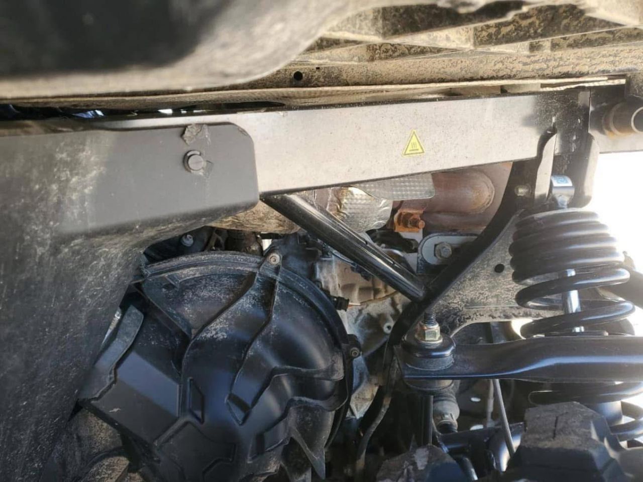 2025 Can-Am Defender MAX Limited Cab HD10 - Image 8